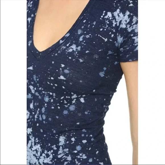 93 Monrow Bleach Splatter V Neck Scrunch T Shirt Dress - Picture 3 of 6